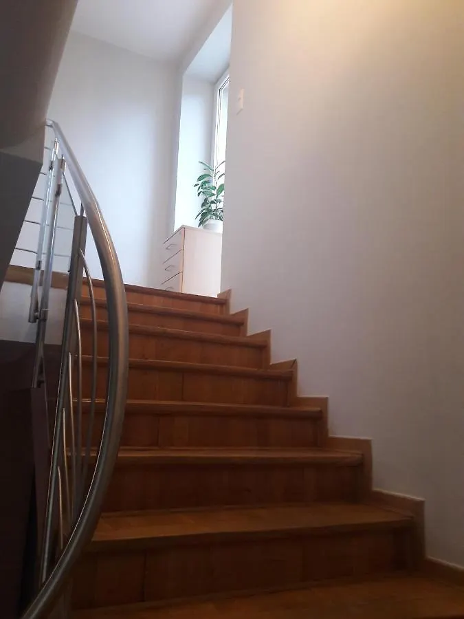 Gallery Hotel Warsaw Bed & Breakfast