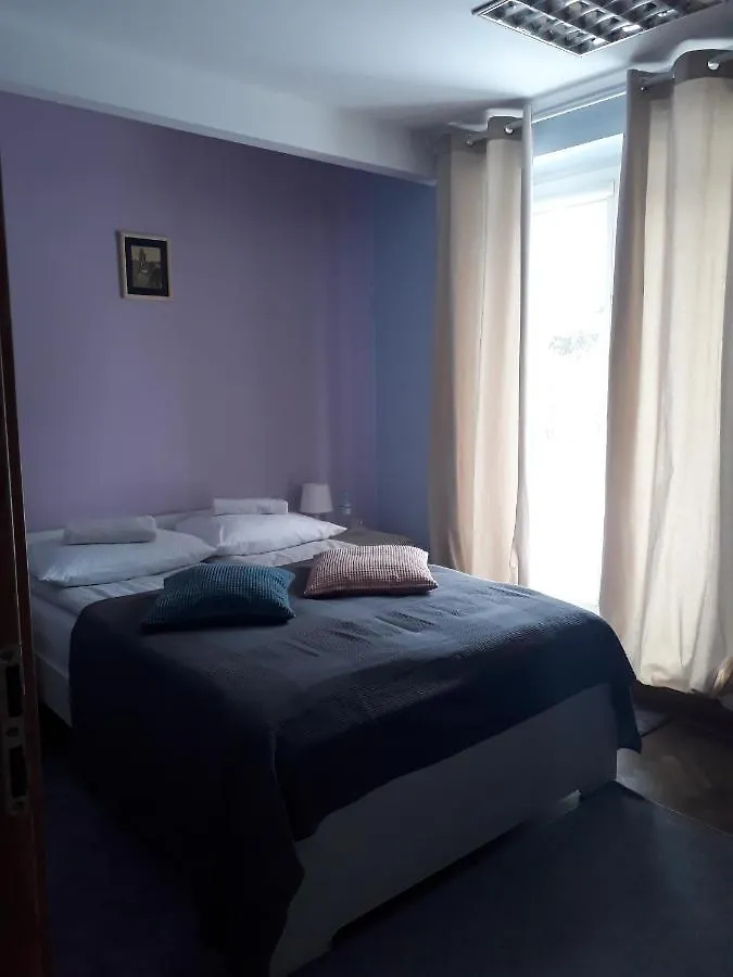 Bed & Breakfast Gallery Hotel Warsaw