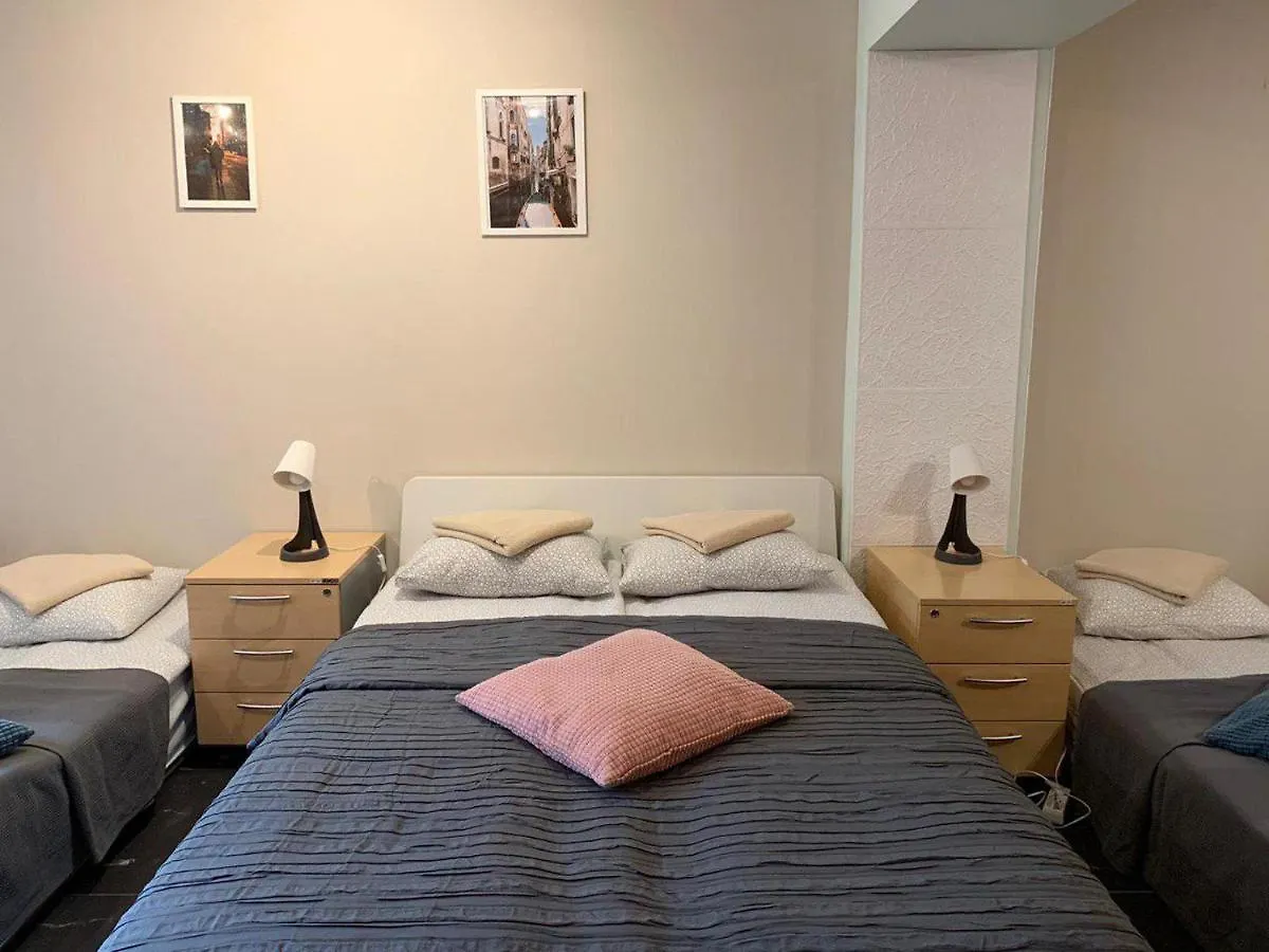 Bed & Breakfast Gallery Hotel Warsaw