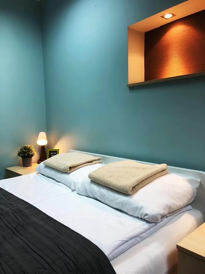 Bed & Breakfast Gallery Hotel Warsaw